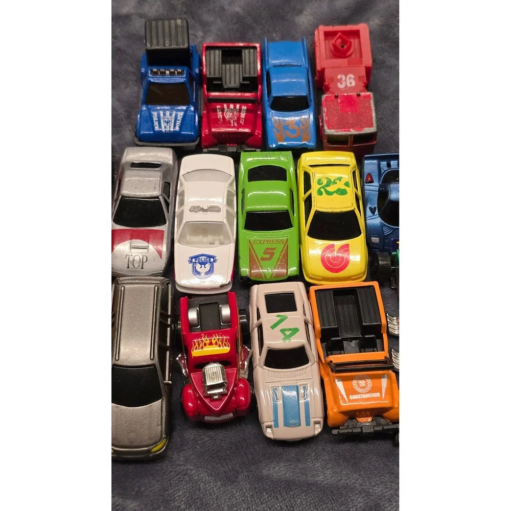 Mixed Toy Car Lot 17pc Plastic Vehicles Police Racing Construction Yacht